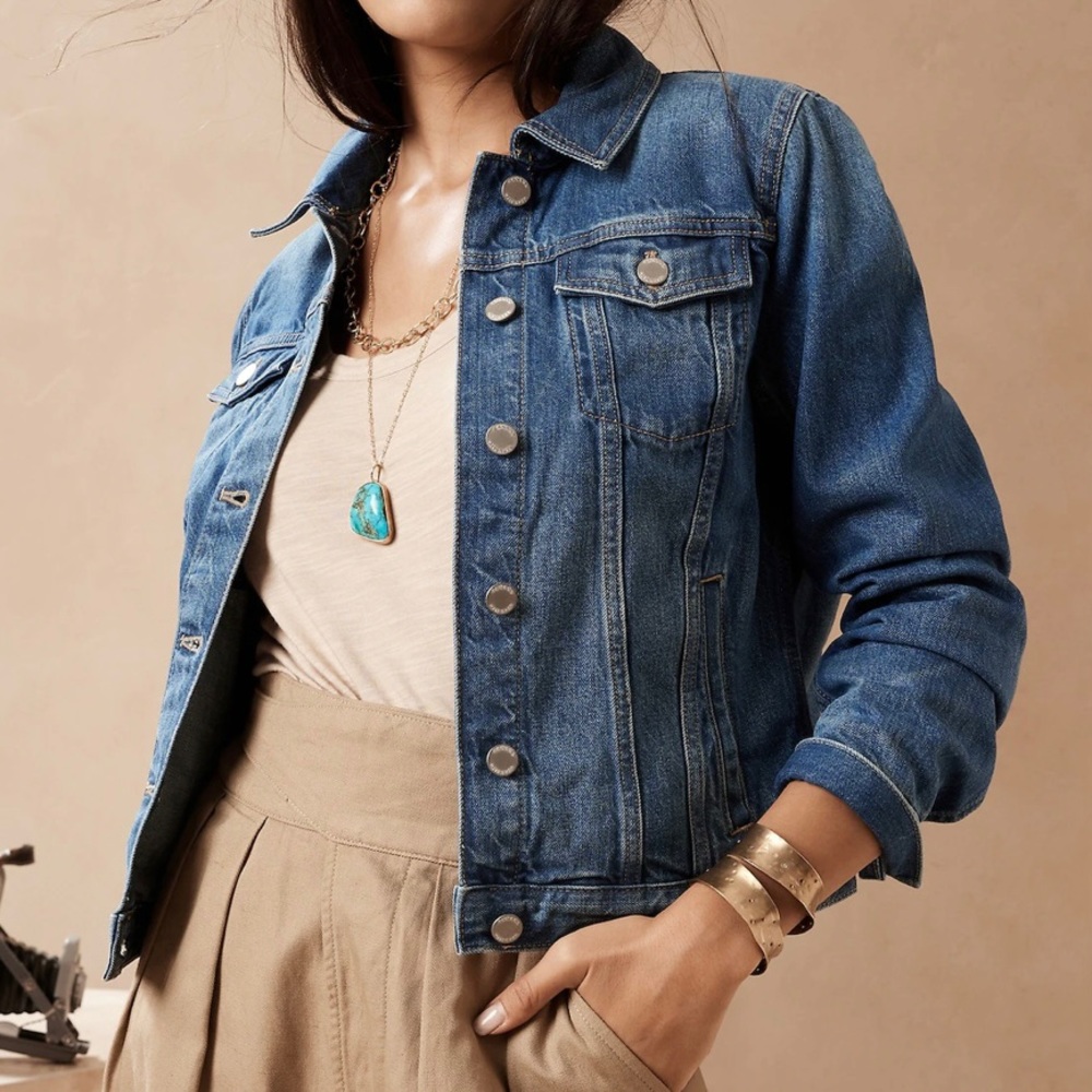 NEW Banana Republic Essential Jean Jacket Medium Wash